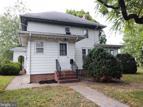 715 West St, Laurel DE  19956-1927 exterior