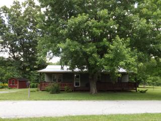 144 Wilhite St, Spencer, TN 38585-3649