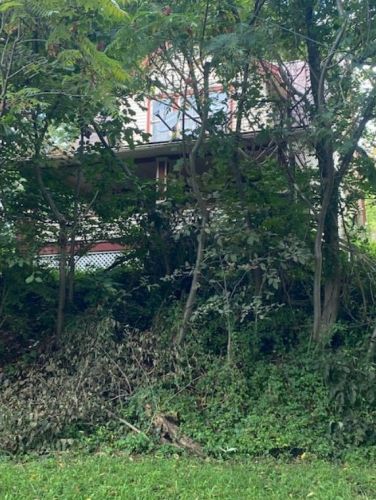 1403 Neshannock Blvd, New Castle, PA 16105-2410