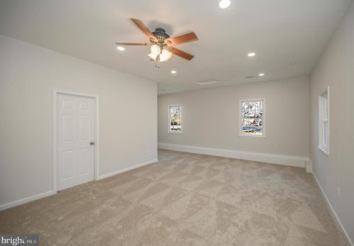 10511 Holleybrooke Dr, Spotsylvania VA  22553-1635 exterior