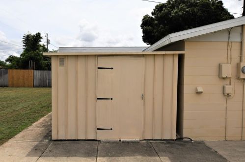 4031 Reggie Dr, Tarpon Springs FL  34691-3547 exterior