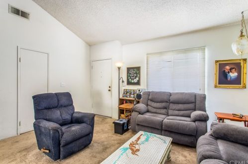 10793 Loro Verde Ave, Loma Linda CA  92354-2516 exterior