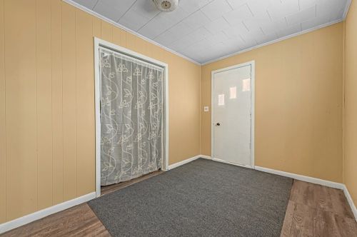 605 Edgewood Ave, Somerset, PA 15501-1036