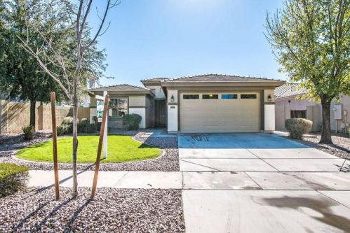 4765 Lark St, Gilbert, AZ 85297-9739