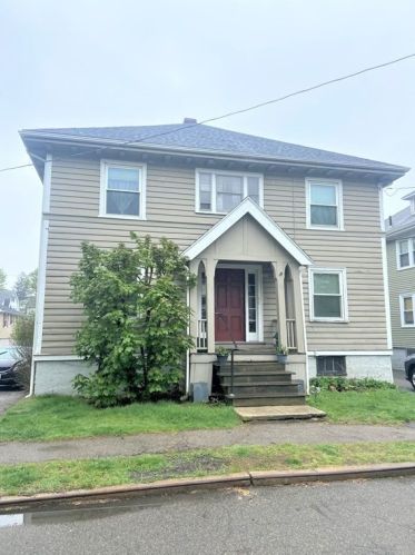 55 Armory St, Quincy, MA 02169-2269