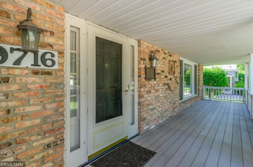 9716 Rich Curv, Minneapolis, MN 55437-2028