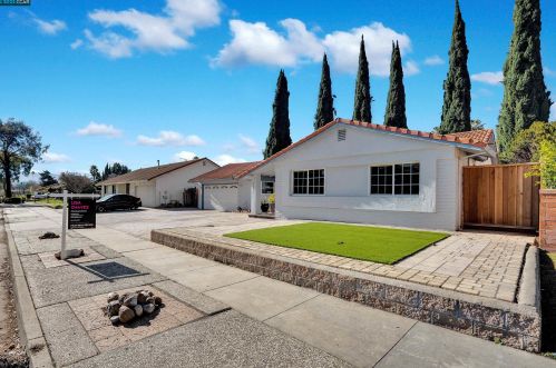 4821 Poston Dr, San Jose, CA 95136-3314