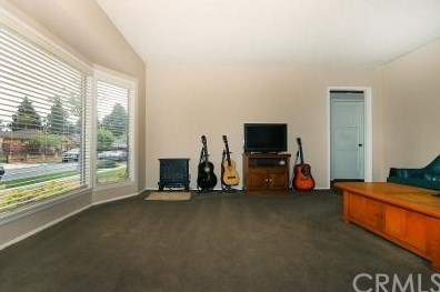 6016 Sugarwood St, Lakewood CA  90713-2444 exterior