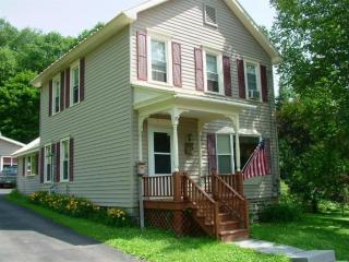 20 Beech St, Cooperstown, NY 13326-1004