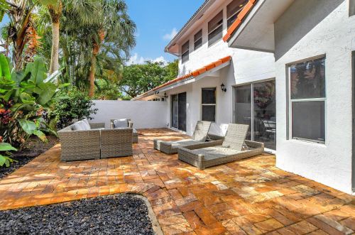 2112 53rd St, Boca Raton FL 33496-3477 exterior