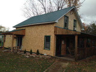 75 Chesterfield St, Keeseville, NY 12944-1229