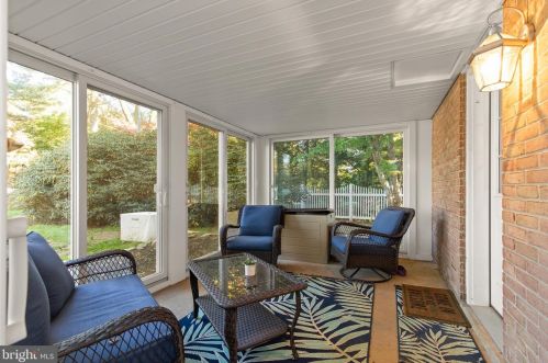 1980 Sterling Pl, Lancaster PA  17601-3848 exterior