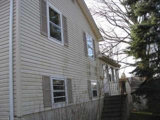 40 Hillside Ave, Watertown, CT 06779-1736