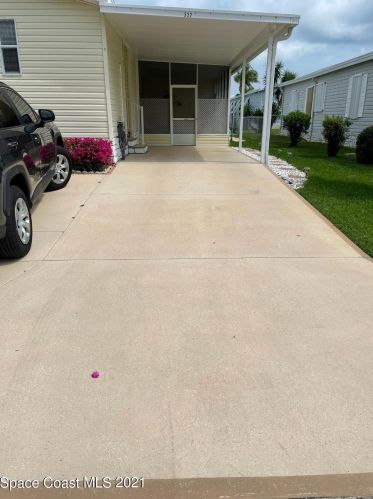 332 Papaya Cir, Sebastian, FL 32976-6851