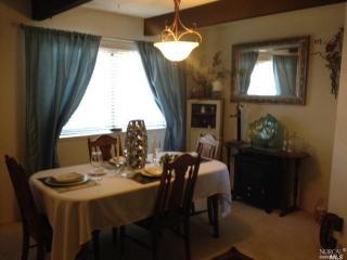329 T St, Benicia, CA 94510-2256