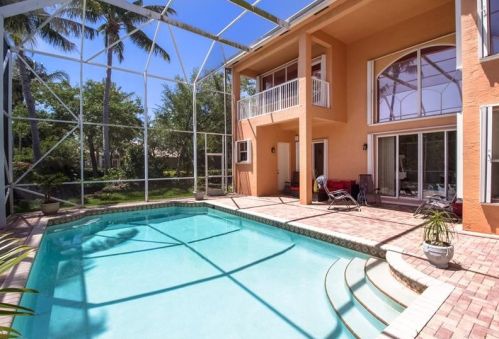 4553 185th Ave, Hollywood, FL 33029-6214