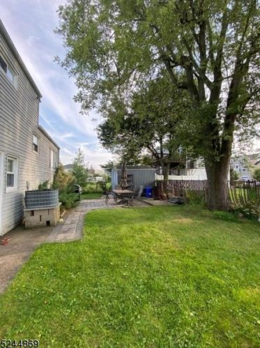 71 William St, West Paterson, NJ 07424-1258