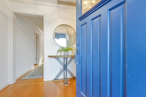 1640 Kentfield Ave, Redwood City CA  94061-2706 exterior