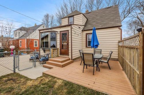 818 110, Milwaukee WI 53214-2319 exterior