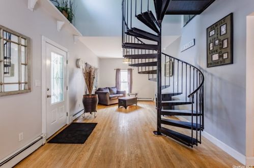 170 Ketcham Ave, Amityville NY  11701-3136 exterior