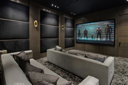 4508 Haskell Ave, Van Nuys CA  91436-3148 exterior