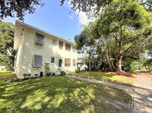 1501 20th Ave, Saint Petersburg, FL 33704-3931