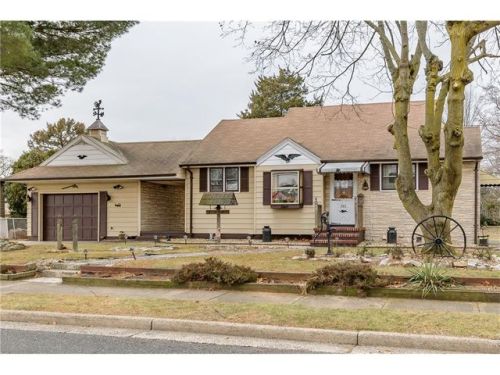 311 10th Ave, Manville, NJ 08835-1104