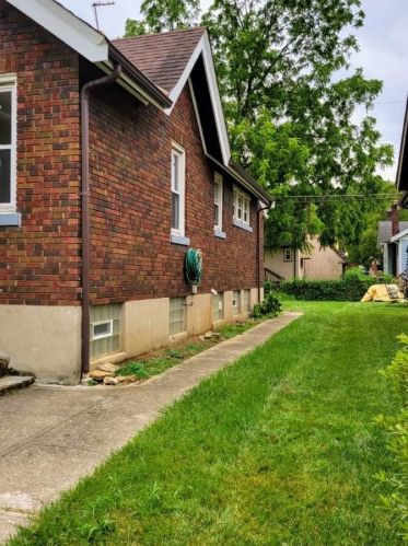 1815 Dalewood Pl, Cincinnati, OH 45237-5717