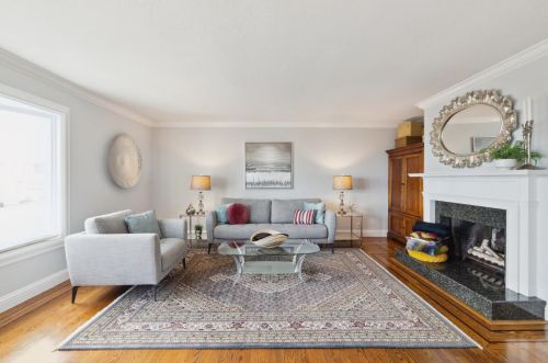 291 Hampshire Ct, Daly City, CA 94015-2839