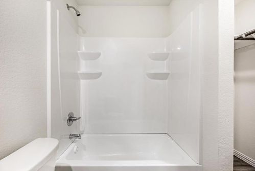 2208 Sayle St, Greenville TX  75401-3138 exterior