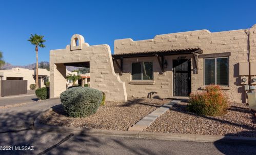 4350 Hansa Pl, Tucson, AZ 85705-2165