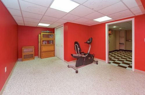 15 Coventry Ln, Salem NH 03079-1369 exterior