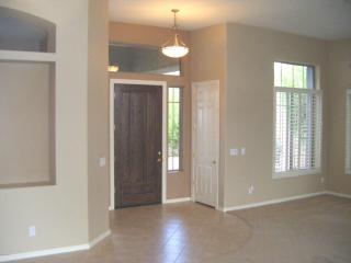 2331 Hazelhurst Dr, Phoenix, AZ 85086-1137