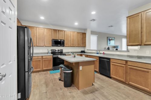 14221 Poinsettia Dr, Sun City AZ  85379-4910 exterior