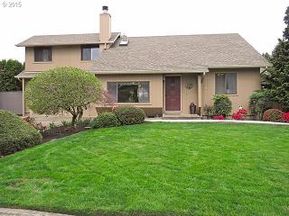 631 Hamilton Ave, Eugene, OR 97404-2373