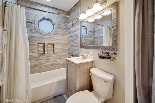 1231 1st Pl, Hobart IN  46342-4050 exterior