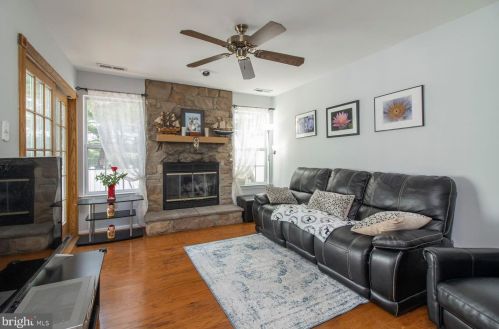 1684 Rockcress Dr, Jamison PA  18929-1645 exterior