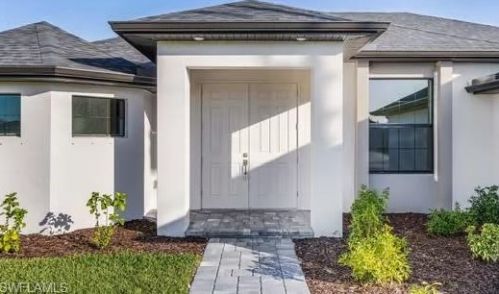 2227 2 Ter, Cape Coral FL  33990-1024 exterior