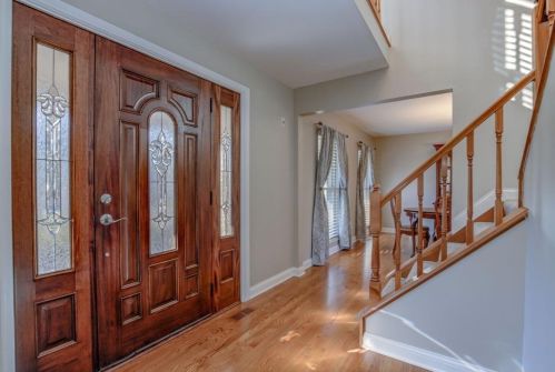 7832 Surreywood Dr, North Bend, OH 45052-9616