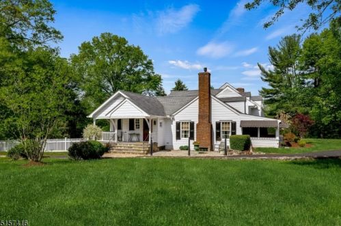 1040 Lamington Rd, Bedminster, NJ 07921-2770