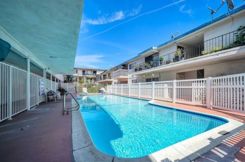 15549 Budlong Pl, Gardena CA  90247-4018 exterior
