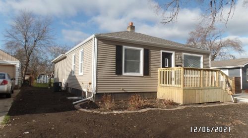 232 Cavender St, Hobart, IN 46342-2918