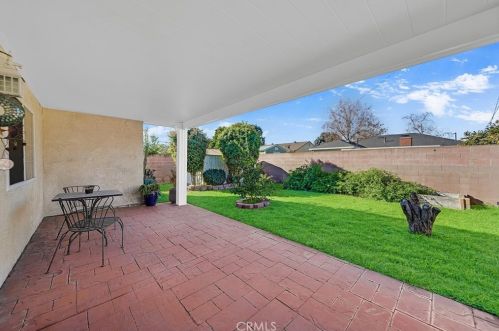 5609 Faculty Ave, Lakewood CA  90712-1815 exterior