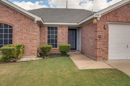 1712 Treasure Cay Dr, Midlothian, TX 76063-8536