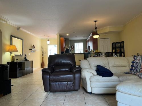512 Bayfront Dr, Boynton Beach, FL 33435-8644
