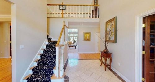 2202 Villa Dr, Gibsonia, PA 15044-7406