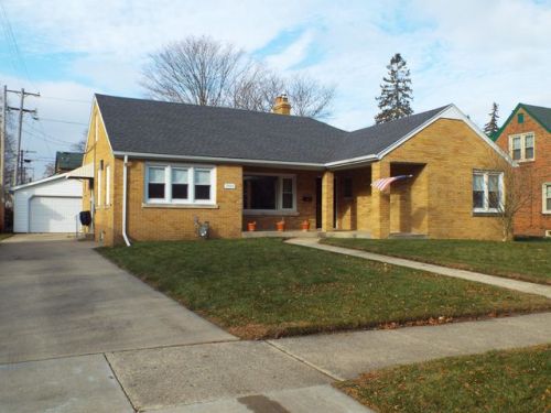 7536 20th Ave, Kenosha, WI 53143-5803