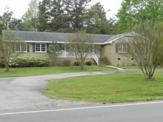 1609 Marshburn Rd, Eagle Rock, NC 27591-9350