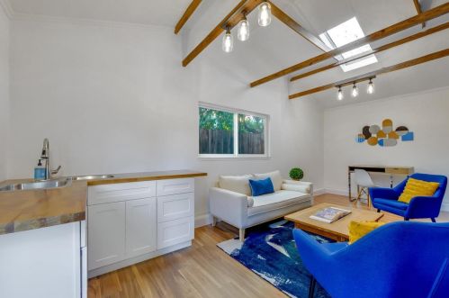 1640 Kentfield Ave, Redwood City CA  94061-2706 exterior