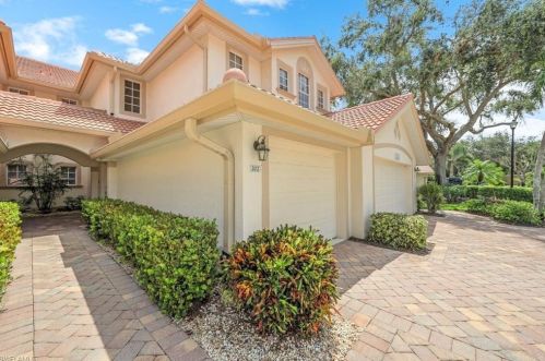 23161 Rosedale Dr, Bonita Springs, FL 34135-8219